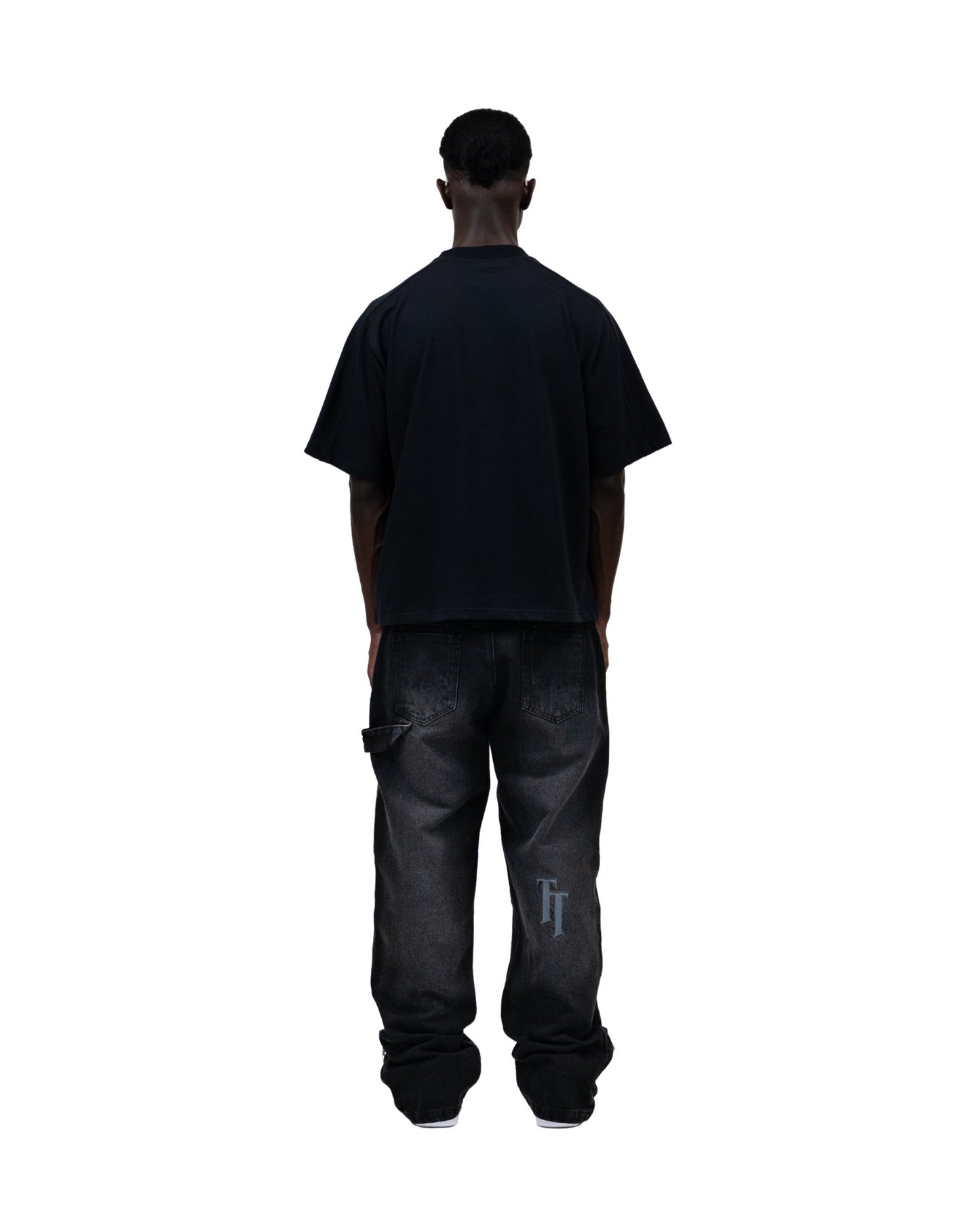 "ART & DESIGN ATELIER" TEE BLACK - theonesclo