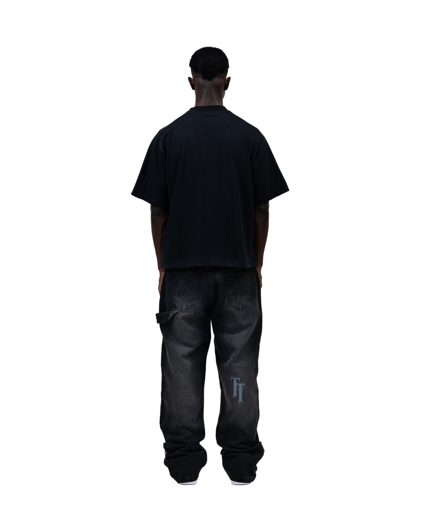 "ART & DESIGN ATELIER" TEE BLACK - theonesclo